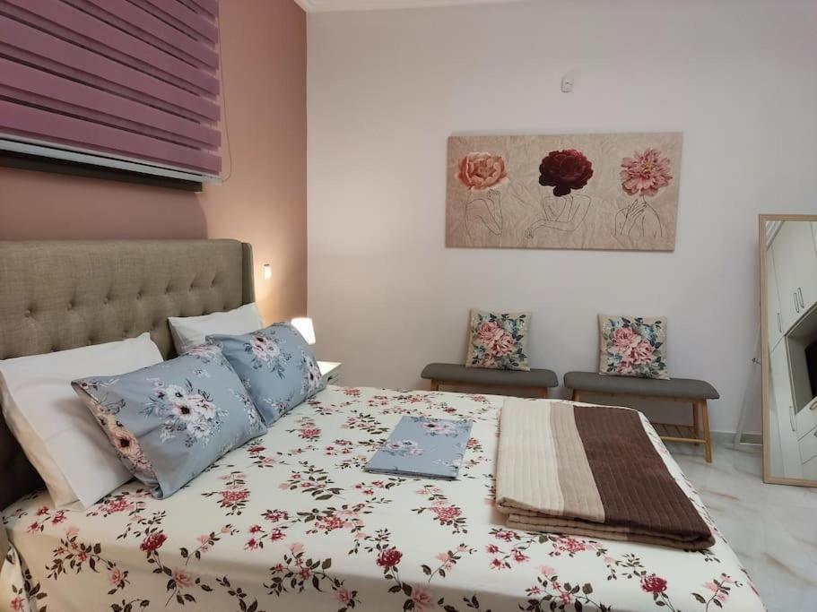 Ebony And Ivory Suites Drosia  Exterior foto