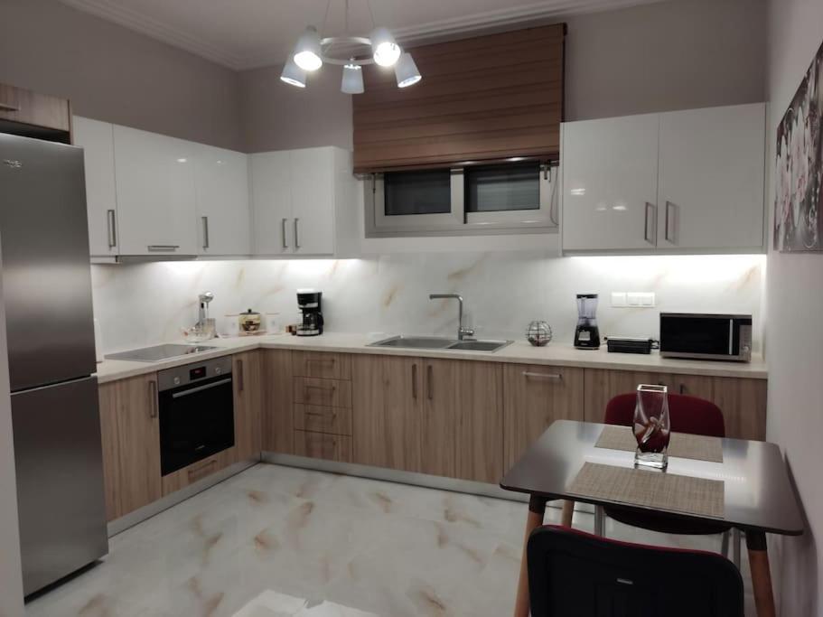 Ebony And Ivory Suites Drosia  Exterior foto