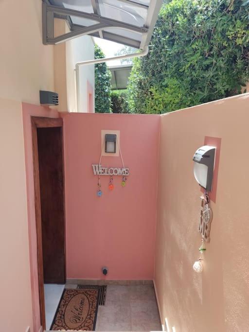 Ebony And Ivory Suites Drosia  Exterior foto