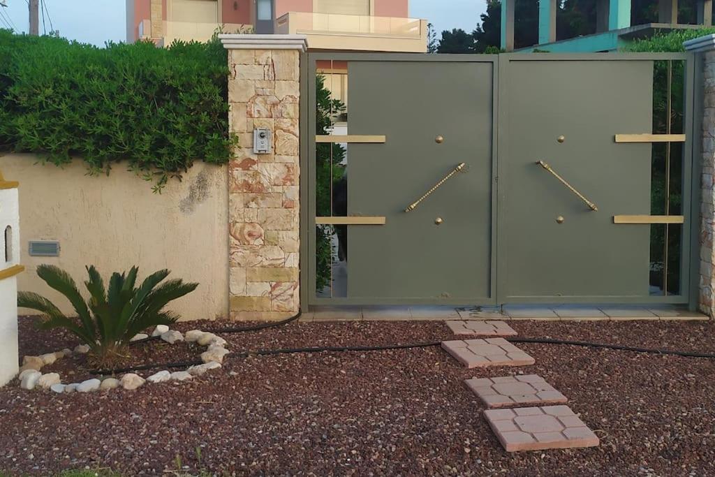 Ebony And Ivory Suites Drosia  Exterior foto