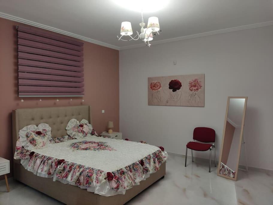 Ebony And Ivory Suites Drosia  Exterior foto