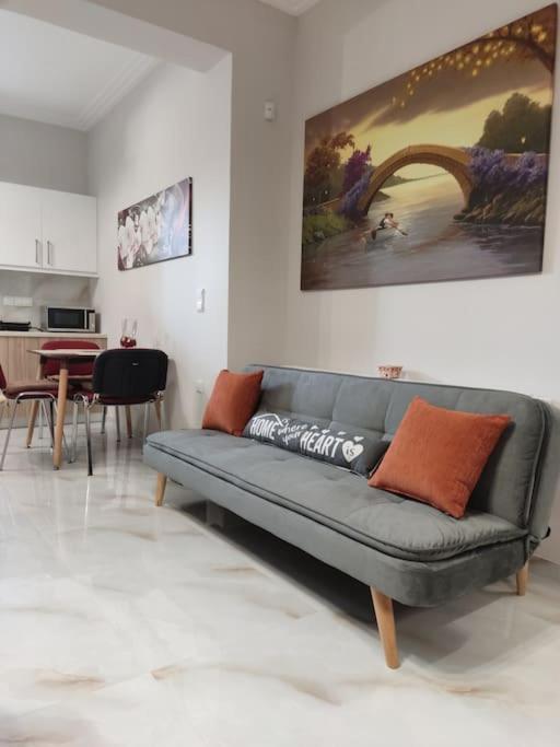 Ebony And Ivory Suites Drosia  Exterior foto
