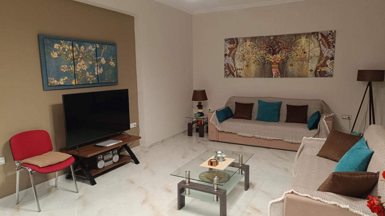 Ebony And Ivory Suites Drosia  Exterior foto